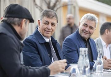 Başkan Tugay Göl Gazinosu'nda Beydağlı kadınlarla buluştu