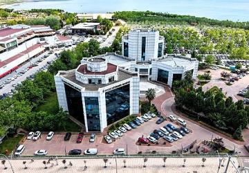 Başvuran her şehit ve gazi çocuğuna burs