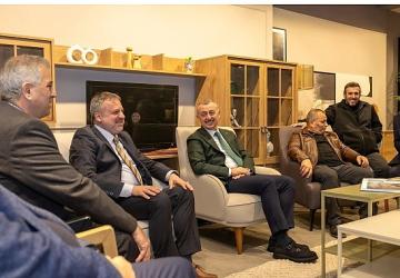 Büyükakın, Zincirlikuyu esnafını ziyaret etti