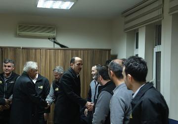 Başkan Altay İftardan Sonra Gece Mesaisindeki Büyükşehir Personelini Ziyaret Etti