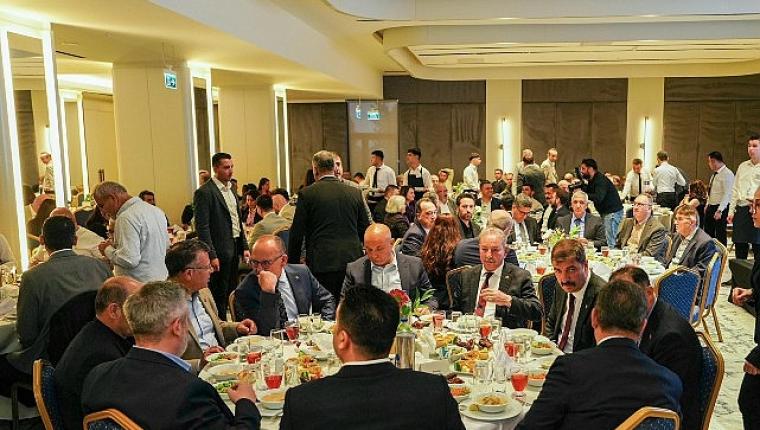 Başkan Dutlulu, Basın Mensupları ve Meclis Üyeleriyle İftarda Buluştu
