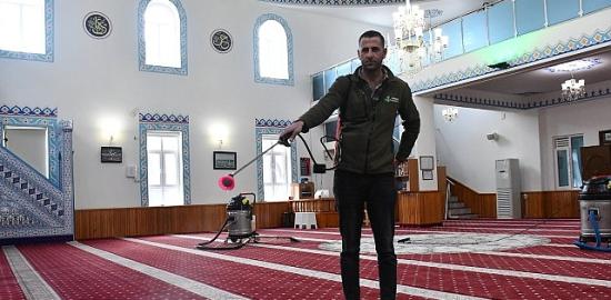 Torbalı'da Camiler Ramazan'a Hazır: Belediyeden Kapsamlı Temizlik