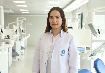 Gebelikte Diş Eti Büyümesini Hafife Almayın