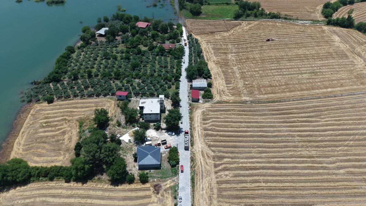 Andırın Kırsalında Yol Çalışmaları Hız Kesmeden Sürüyor