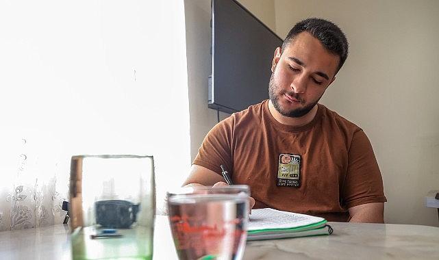 Büyükşehir Belediyesi'nin üniversite öğrencilerine “Can Suyu" desteği sürüyor