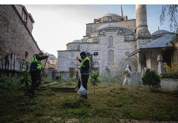 İBB Tarihi Camileri Titizlikle Temizliyor