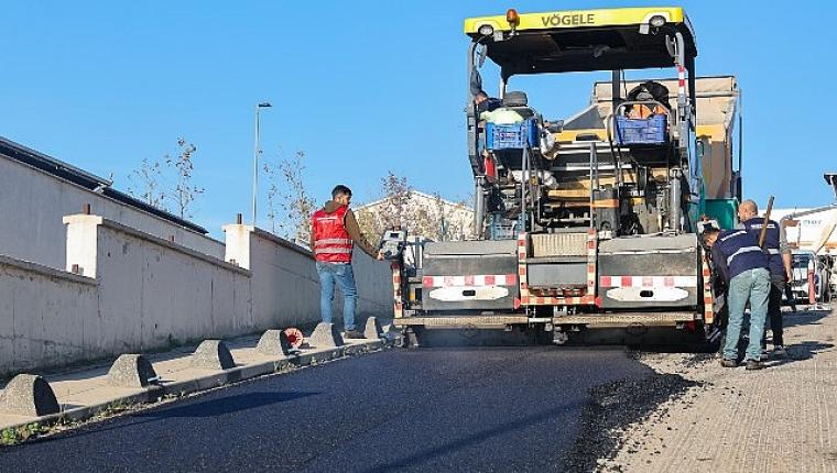 Maltepe'de Marmara Üniversite'si yolları yenileniyor