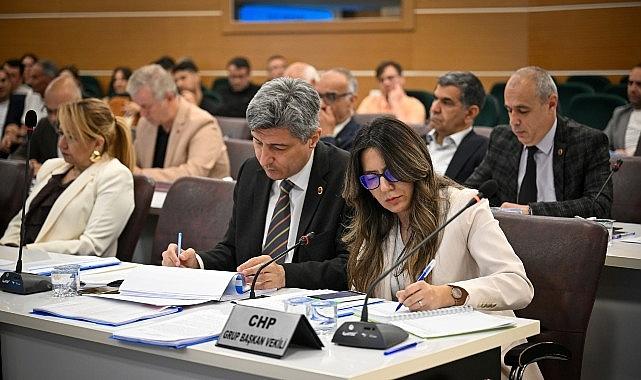 Bornova Belediyesi'nde 2025 kesin hesabına meclis onayı