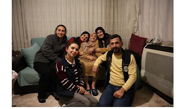 Kartepe'de Kandil Bereketi Evlere Taşındı