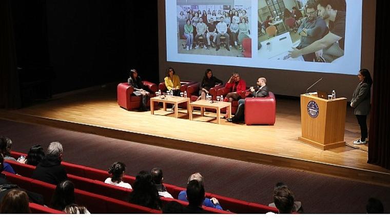 Sanat ve Tasarım Fakültesi, Mentörlerle Öğrencileri Bir Araya Getiren Etkinliğe Ev Sahipliği Yaptı