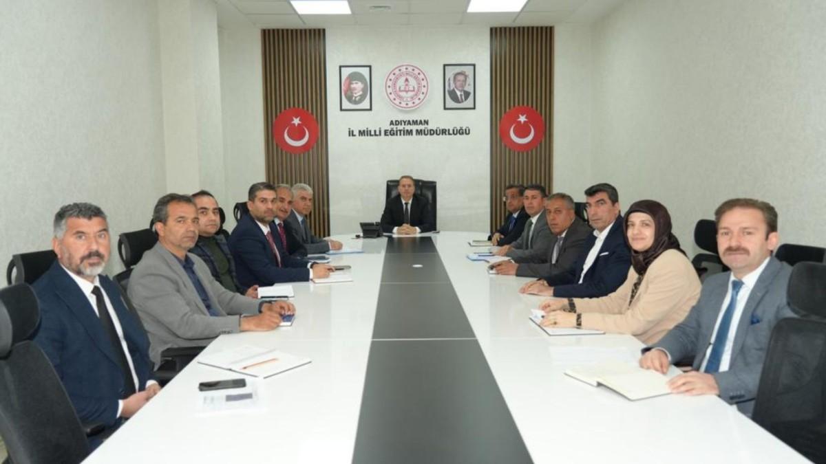 İl Müdürü Ali Tosun başkanlığında eğitim koordinasyon toplantısı yapıldı