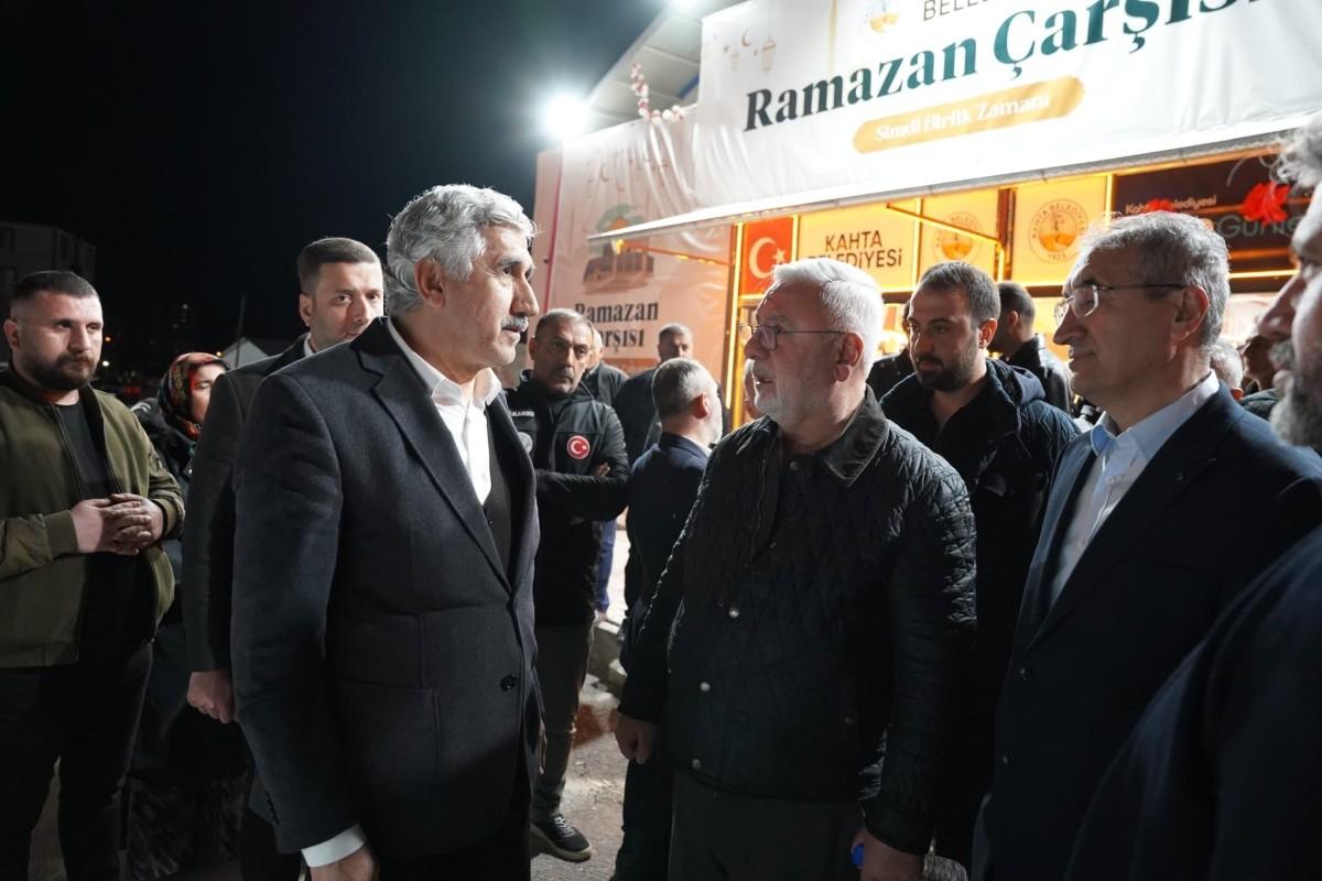Mehmet Metiner’den Kahta Belediyesi Ramazan Çarşısı’na Ziyaret