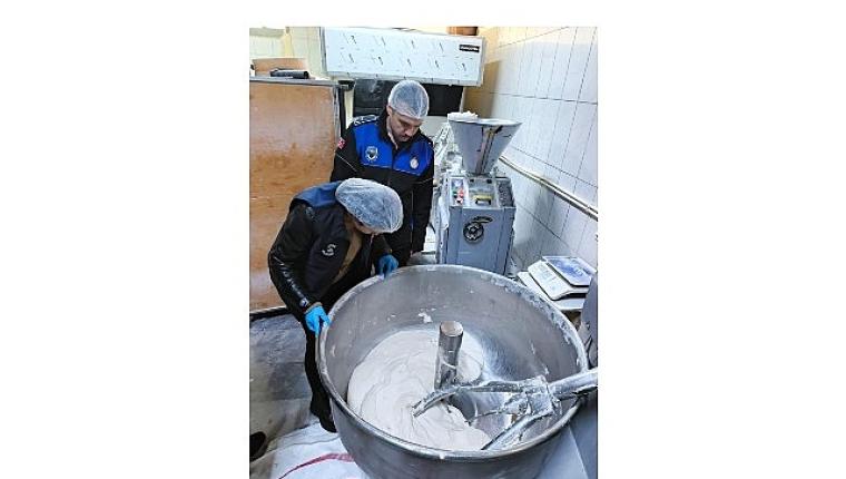 Zabıtadan market ve fırınlarda denetim