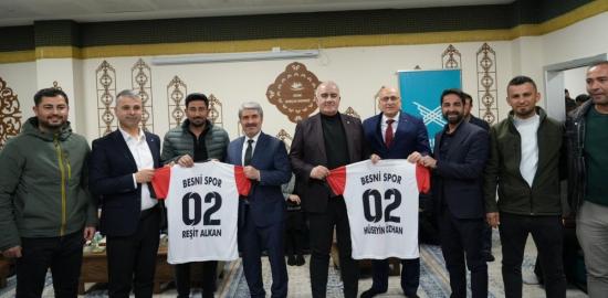 Milletvekili Özhan’dan Besni’deki amatör spor kulüplerine maddi destek
