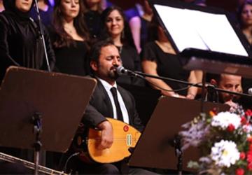 Bedia Akartürk'ten Büyükşehir korosuna yeni yıl sürprizi