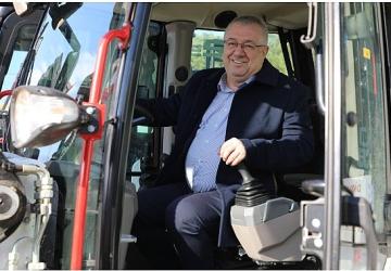 Edremit Belediyesi Araç Filosunu Güçlendiriyor