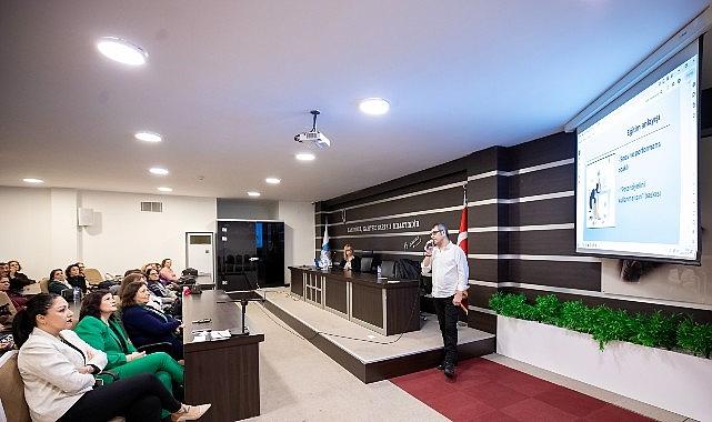 Narlıdere'de Kuşaklar Arası Çatışma Konuşuldu