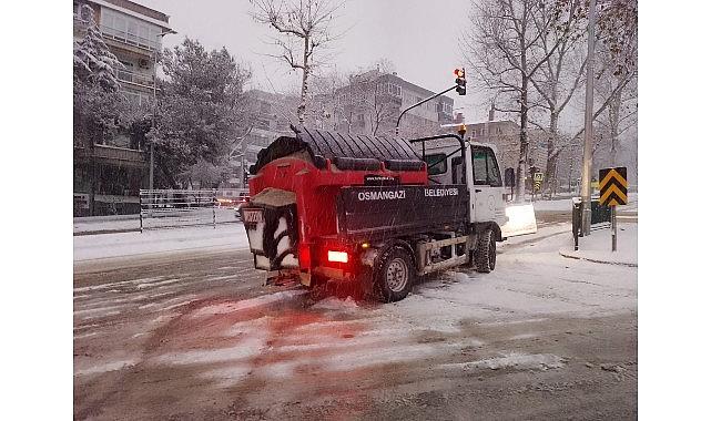 Osmangazi Belediyesi'nden Karla Mücadelede 7/24 Kesintisiz Mesai