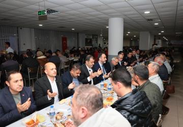 Denizli Büyükşehir’de Gönül Sofraları Başkan Çavuşoğlu’nu Ağırladı