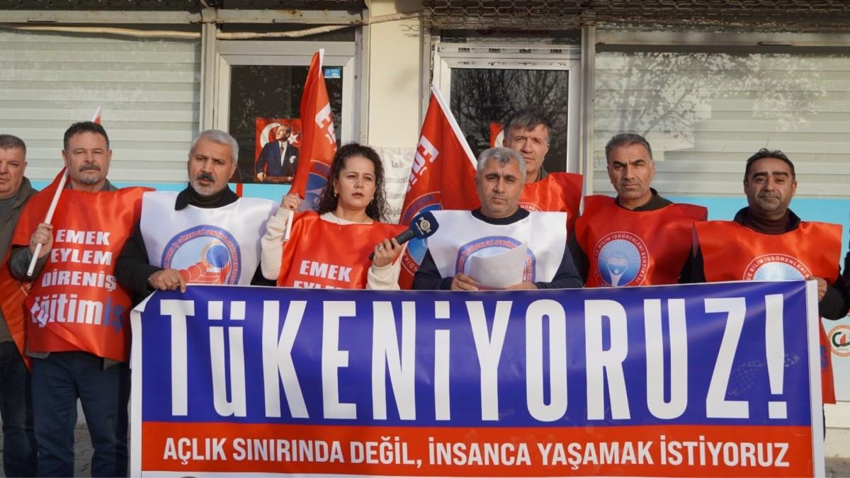 Birleşik Kamu-İş Konfederasyonu üyeleri iş bıraktı: ‘Açlık sınırında değil, insanca yaşamak istiyoruz’