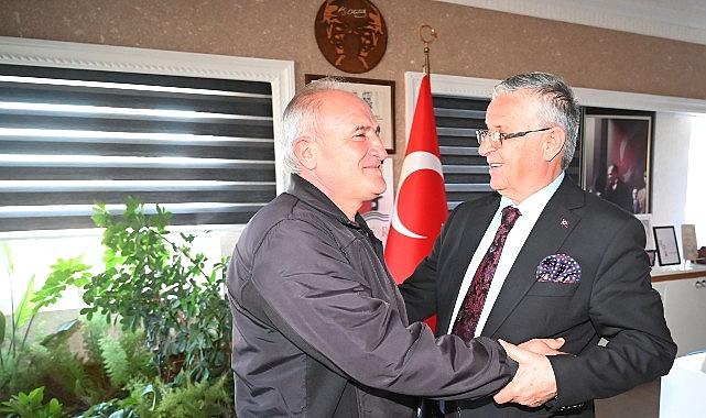 Emekli personelden Başkan Topaloğlu'na veda ziyareti