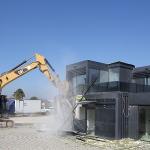 Nilüfer'de kaçak yapılar yıkıldı