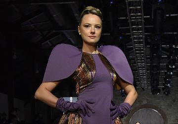 Kraliçeler gecesi: Kutnu İpeği Tasarım Yarışmasında Görkemli Defile