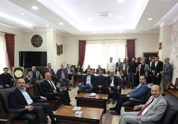 Başkan Altay Sarayönü'nde Vatandaşlarla Buluştu