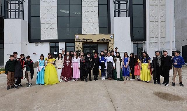 Kartepe'de Masal Kahramanları Kütüphanede Buluştu