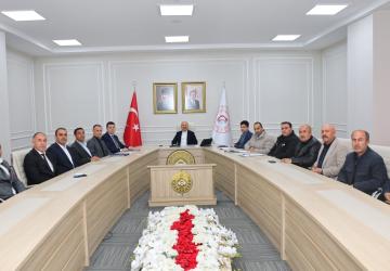 Adıyaman Valisi Osman Varol Muhtarlarla bir araya geldi