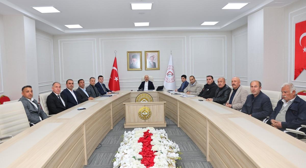 Adıyaman Valisi Osman Varol Muhtarlarla bir araya geldi