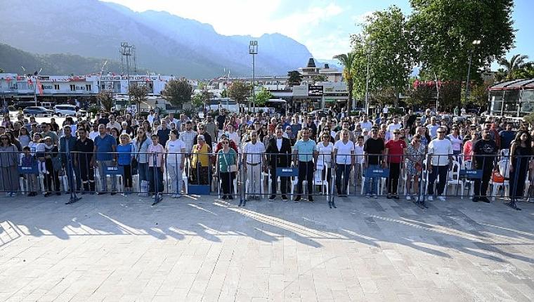 Minik öğrencilerden muhteşem dans gösterisi
