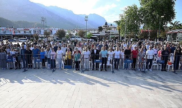Minik öğrencilerden muhteşem dans gösterisi