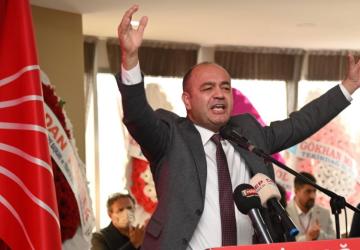 CHP'li Özgür Karabat: ‘Borçla şişirilen ekonomi, 70 milyar dolarlık faizle fakirleştiriyor’