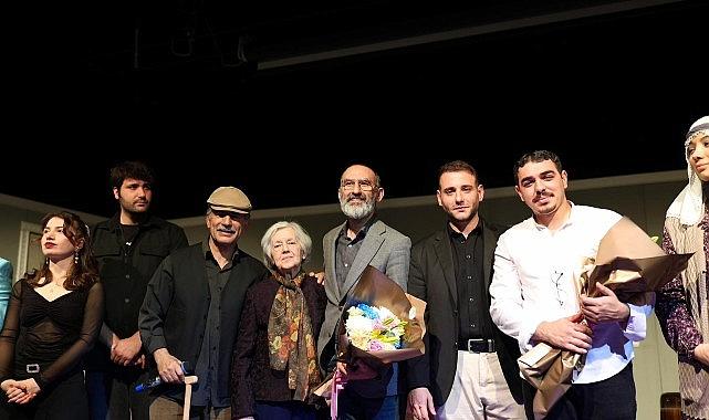 Özgür Aksoy Tiyatro Günleri'ne Görkemli Final