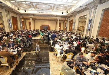 Başkan Büyükakın, Gazzeli ailelerle oruç açtı