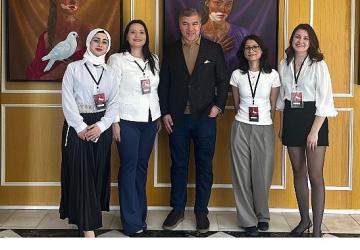 Barışın Kadınları Resim Sergisi İzmir'de Ziyarete Açıldı