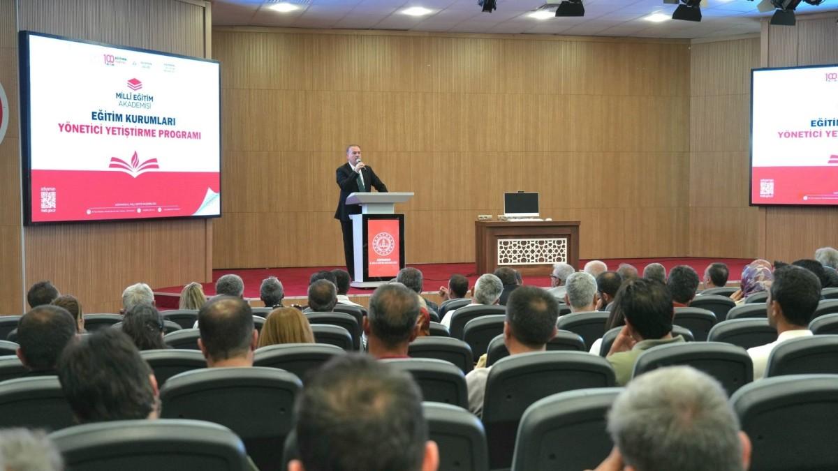 Adıyaman’da ‘Eğitim Kurumları Yönetici Yetiştirme Programı’ başladı