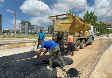 Adıyaman Belediyesi’nden asfalt yama ve yenileme çalışması