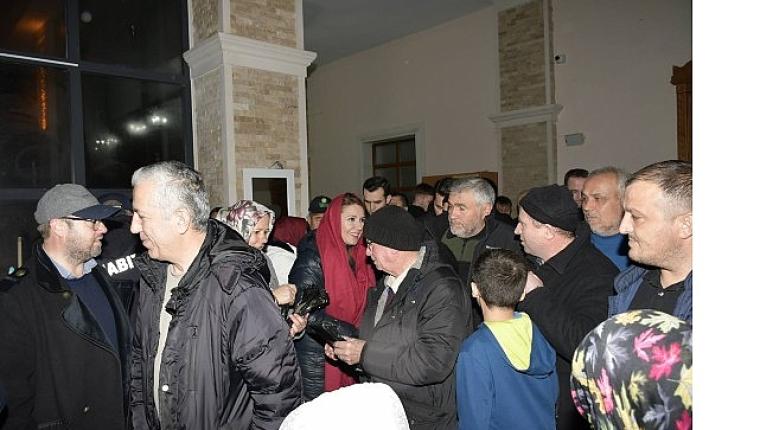 Belediye Başkanı Nergiz Karaağaçlı Öztürk, Regaip Kandili'nde Hemşehrilerimizle Bir Araya Geldi