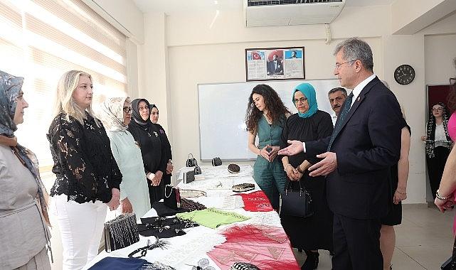 OSMEK Kursiyerlerinin Eserleri Hüdavendigar'da Sergilendi