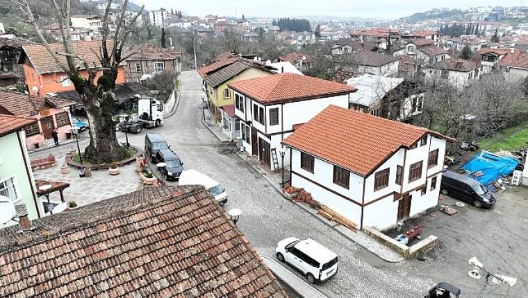 Saraylı'daki tarihi yapı Büyükşehir'le taçlanıyor