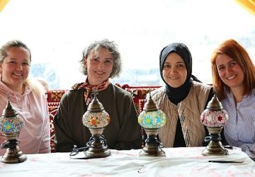 Kartepe Kent Meydanı'nda Sanat Rüzgarı