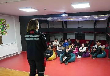 Deprem Haftası'nda dayanıklı bina modelleri inşa ettiler