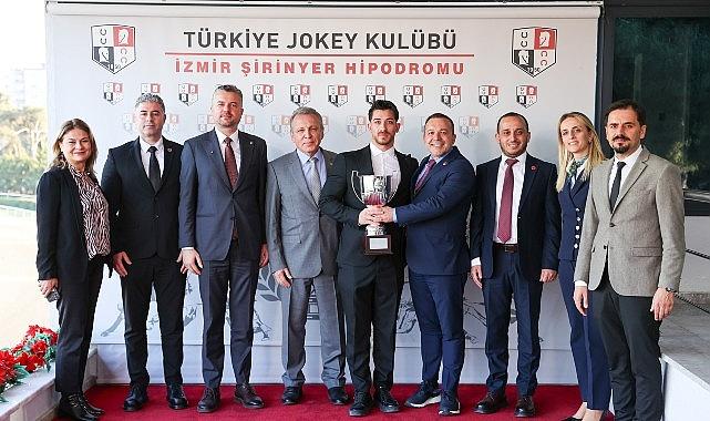 Buca Belediye Başkanlığı Koşusu'nu Önderbeyim kazandı