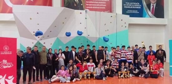 Adıyaman’da, Gençler A ve B Kız/Erkek Kategorisi Sportif Tırmanış İl Yarışmaları tamamlandı