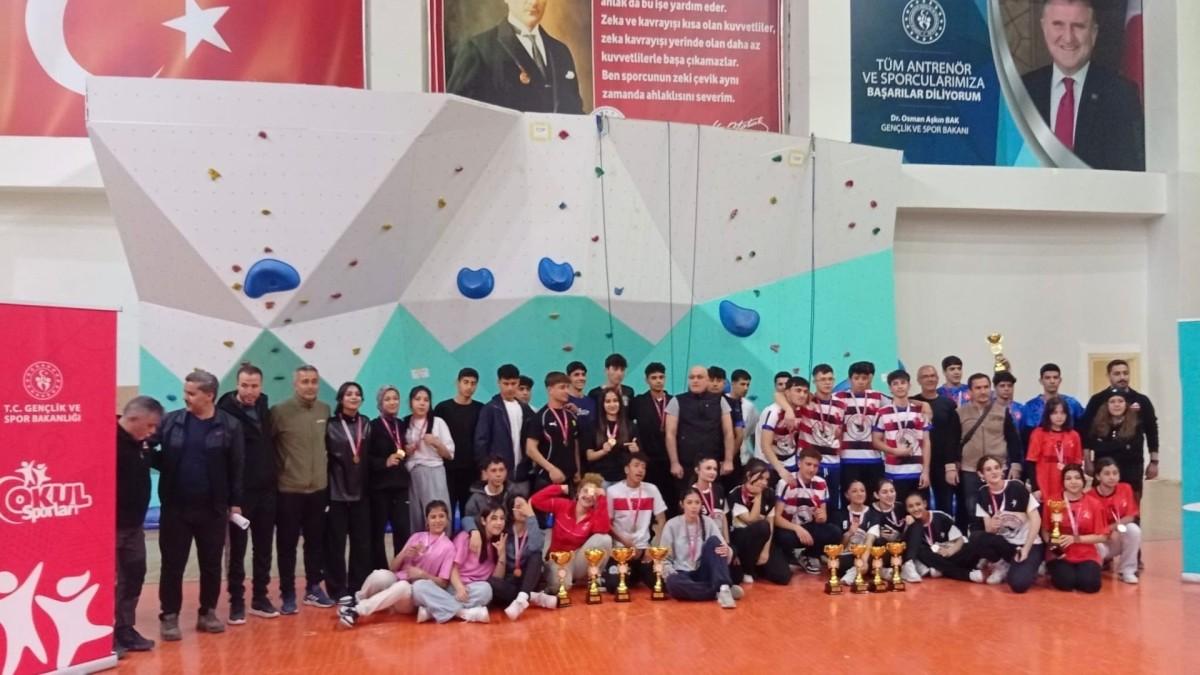 Adıyaman’da, Gençler A ve B Kız/Erkek Kategorisi Sportif Tırmanış İl Yarışmaları tamamlandı