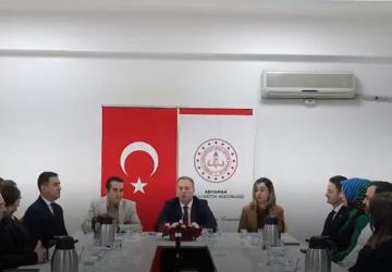 İl Müdürü Ali Tosun, Gölbaşı’nda öğretmenlerle buluştu - Videolu Haber