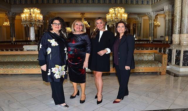 Kültürel Dönüşüm Derneği'nden Kültürel Hafızaya Bir Belgesel: Women In Bloom Lansmanı Çırağan Sarayı'nda Gerçekleşti