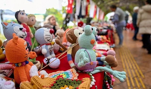 Bornova'da Yılbaşı Hediyelik Eşya Günleri